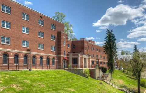dadisman hall from outside